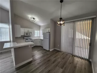 Photo #4: 2454565 Listing 