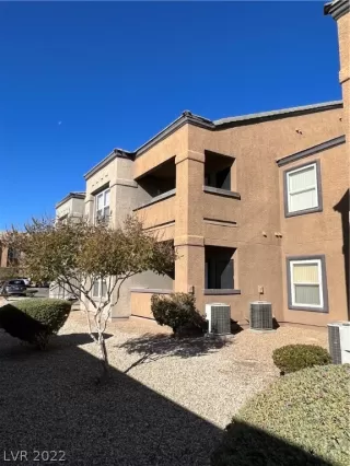 Photo #3: 2454580 Listing 