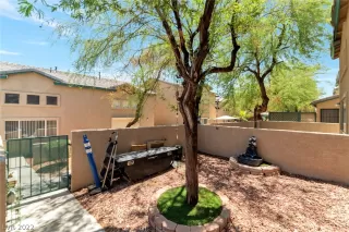 Photo #2: 2454622 Listing