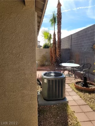 Photo #5: 2454626 Listing 