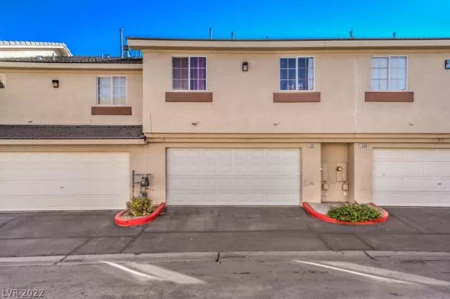 MLS: 2454634 Condo For Sale