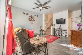 Photo #6: 2454634 Listing 