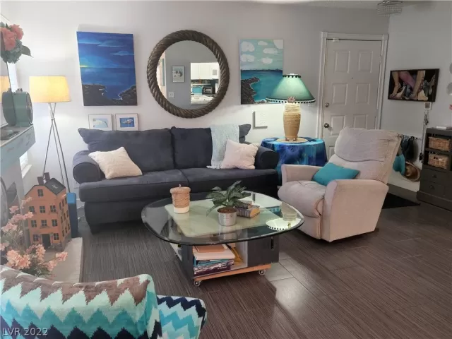 MLS: 2454686 Condo For Sale