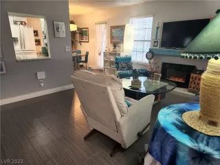 Photo #1: 2454686 Listing 