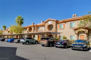 Photo #2: 2454703 Listing