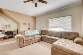 Photo #6: 2454703 Listing