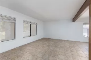 Photo #5: 2454706 Listing 