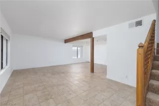 Photo #6: 2454706 Listing 