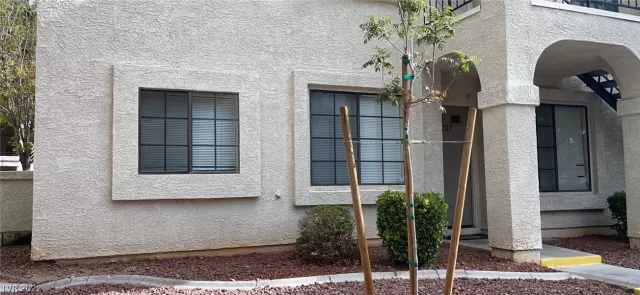 MLS: 2454726 Condo For Sale