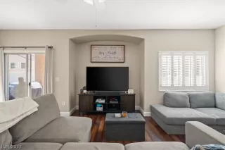 Photo #3: 2454730 Listing 