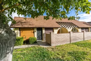 Photo #2: 2454735 Listing