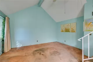 Photo #4: 2454735 Listing