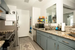 Photo #5: 2454788 Listing 