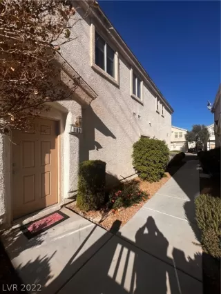 Photo #1: 2454790 Listing