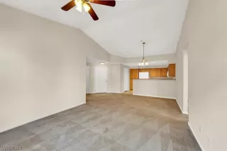 Photo #6: 2454829 Listing 
