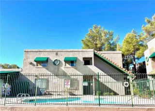 Photo #1: 2454852 Listing 