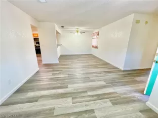 Photo #2: 2454852 Listing 