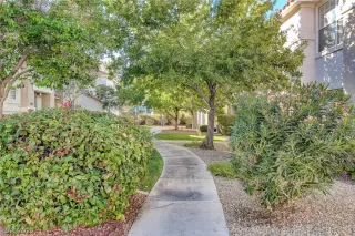 Photo #2: 2454863 Listing