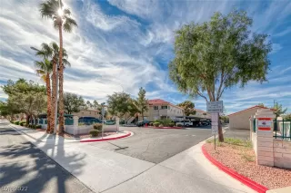 Photo #5: 2454893 Listing