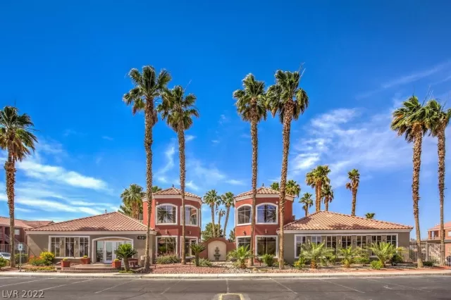 MLS: 2454906 Condo For Sale