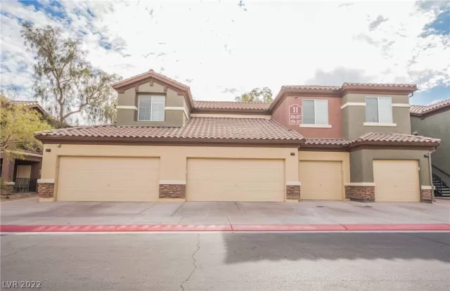 MLS: 2454944 Condo For Sale