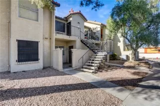 Photo #3: 2454953 Listing 