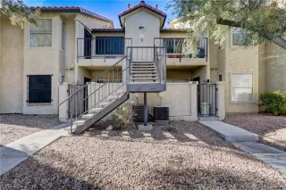 Photo #4: 2454953 Listing 