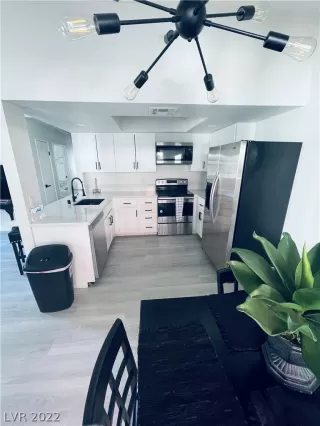 Photo #3: 2454956 Listing 