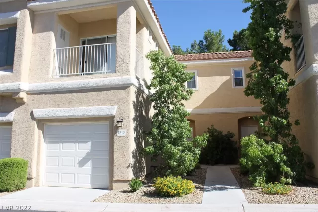 MLS: 2454962 Condo For Sale