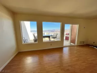 Photo #3: 2455035 Listing 