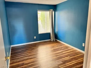 Photo #3: 2455055 Listing 