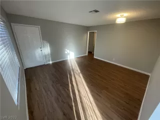 Photo #2: 2455059 Listing 