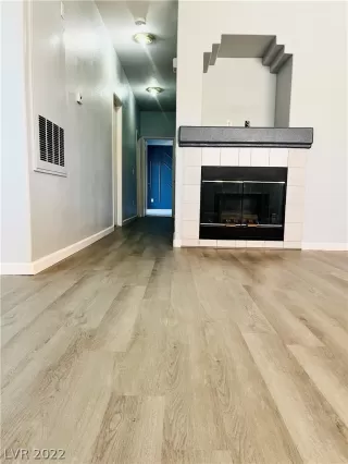 Photo #1: 2455069 Listing 