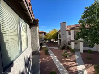 Photo #3: 2455079 Listing 