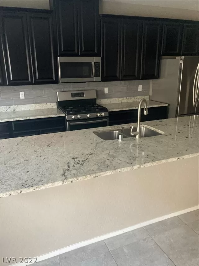 MLS: 2455083 Condo For Sale