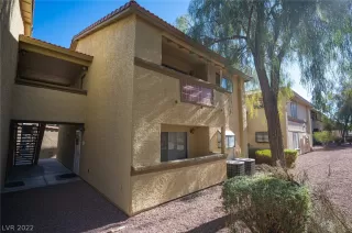 Photo #1: 2455148 Listing