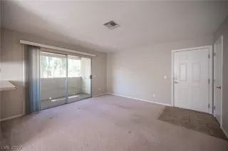 Photo #3: 2455148 Listing