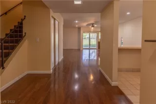 Photo #3: 2455155 Listing