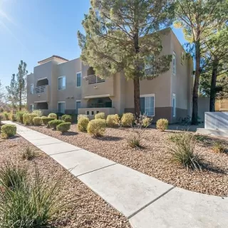 Photo #4: 2455216 Listing