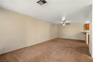 Photo #4: 2455242 Listing