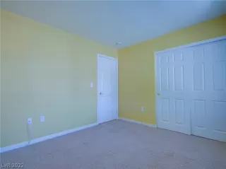 Photo #5: 2455253 Listing