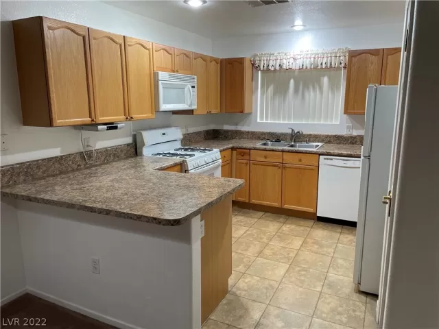 MLS: 2455287 Condo For Sale