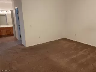 Photo #5: 2455287 Listing 