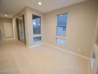 Photo #6: 2455305 Listing