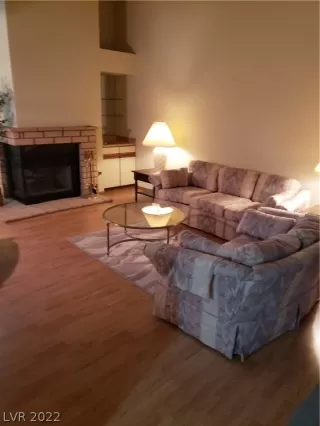 Photo #2: 2455327 Listing 