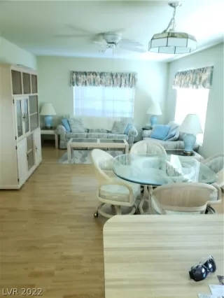 Photo #6: 2455327 Listing 