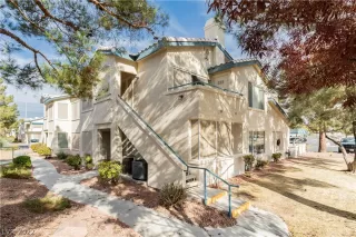 Photo #2: 2455347 Listing