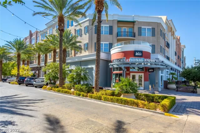 MLS: 2455372 Condo For Sale