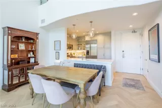 Photo #5: 2455372 Listing 