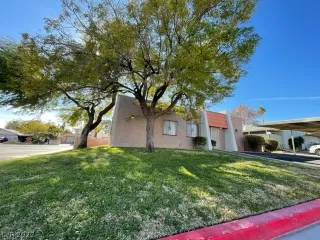 Photo #2: 2455387 Listing 